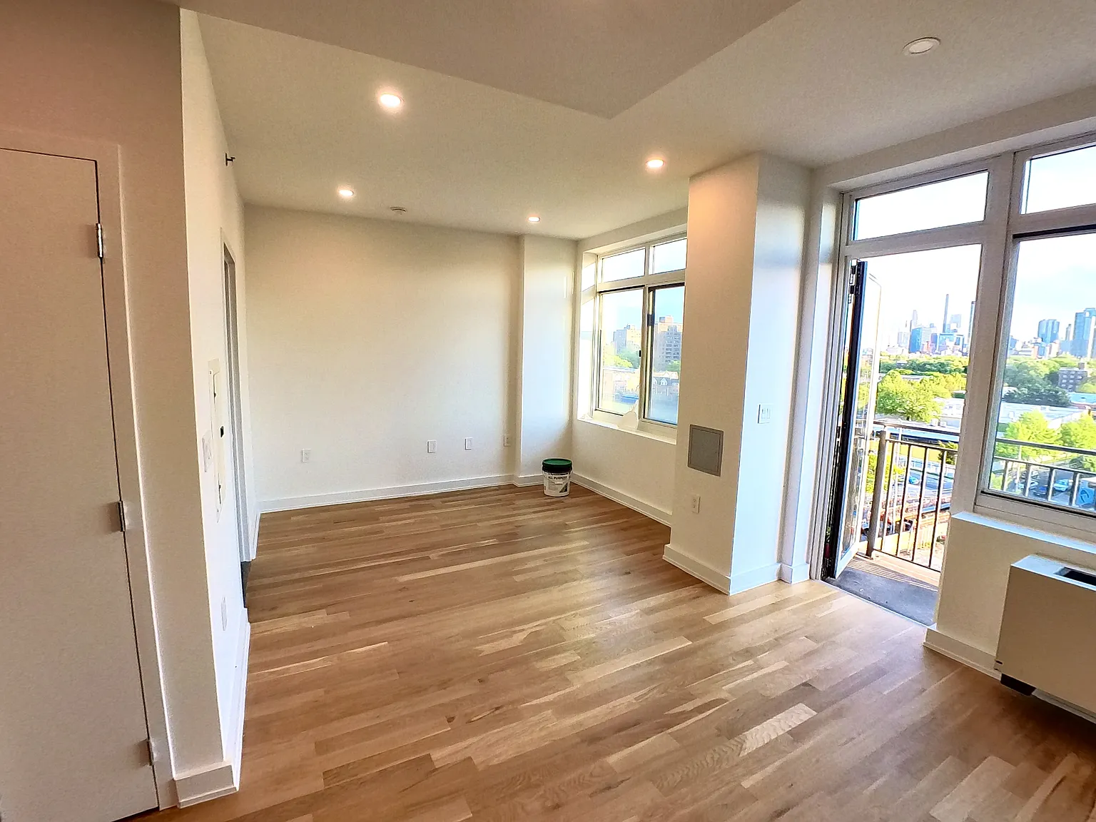 11-15 Broadway — Photo 2