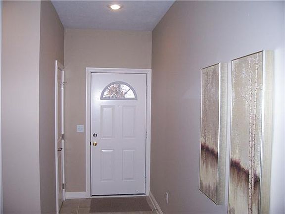 2nd image of 5678 Niagra Reserve Way