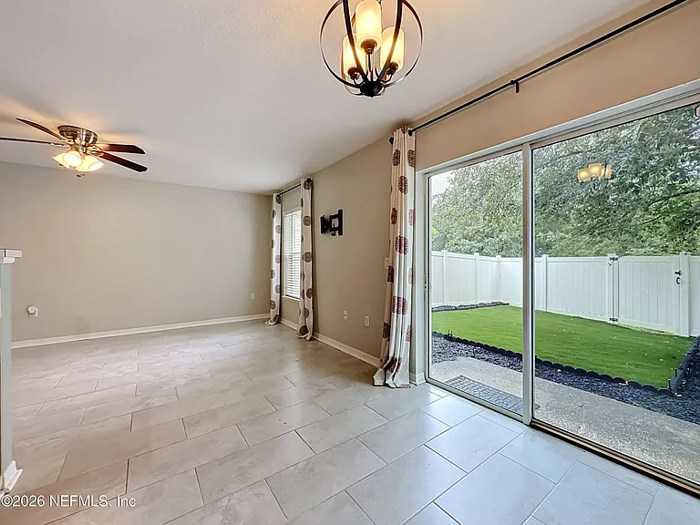 8224 Halls Hammock Ct — Photo 10