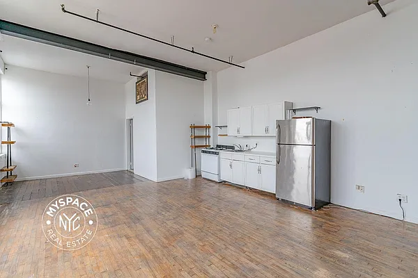 Rented by MySpaceNYC | media 1