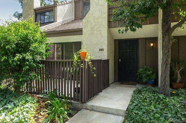 1st image of 582 W Huntington Dr #B77