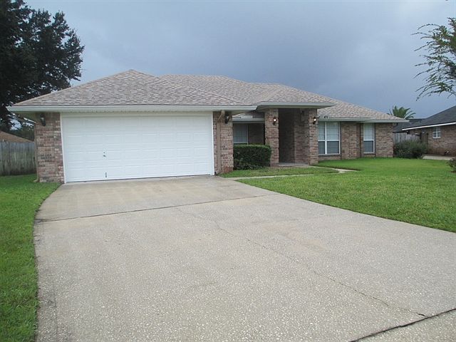 1st image of 471 Hillside Dr