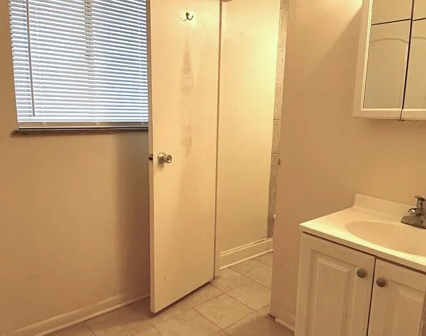 444 S Ashland Ave #A15 — Photo 6