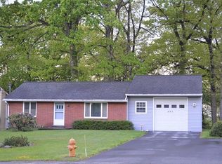 557 Shenango Rd, Beaver Falls, PA 15010