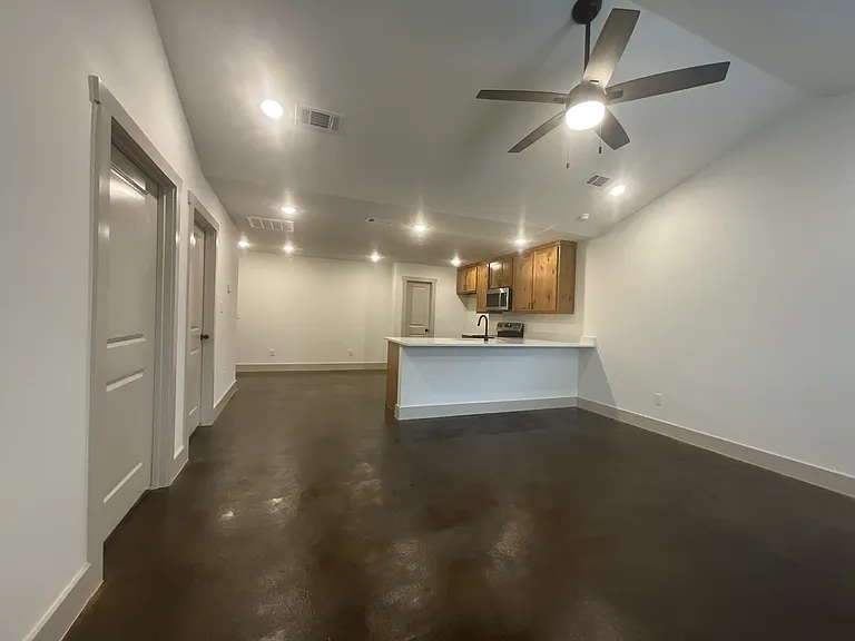 543 Bradburn Rd #100 — Photo 6