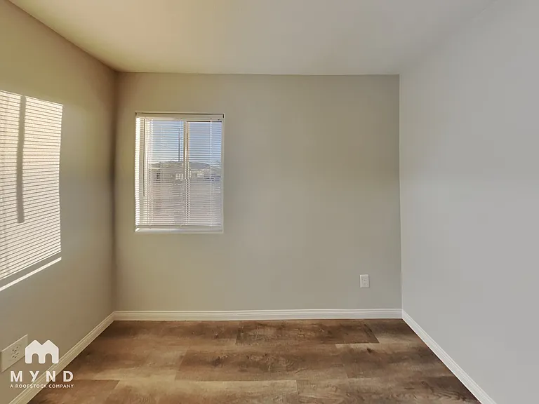 49 Armstrong Cir — Photo 13