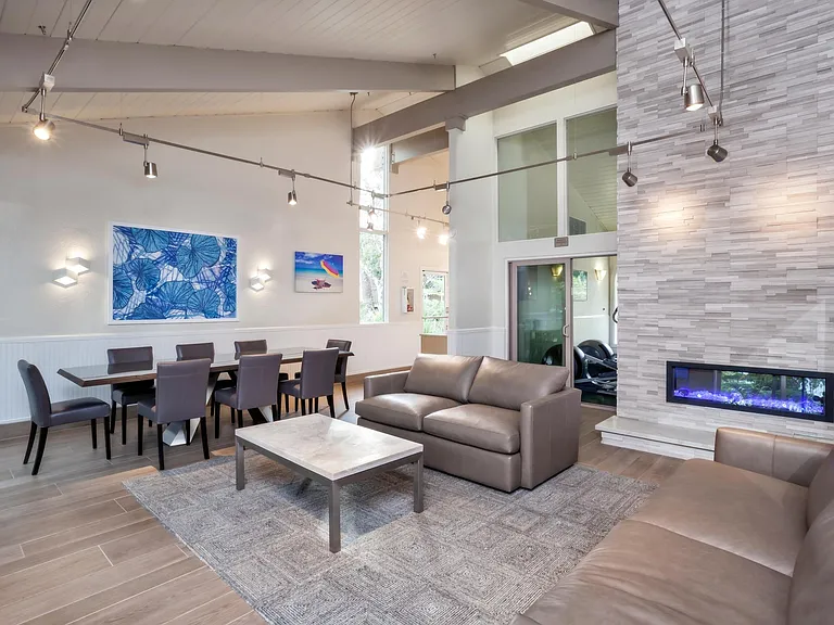 Spring Creek Apartments — Photo 10