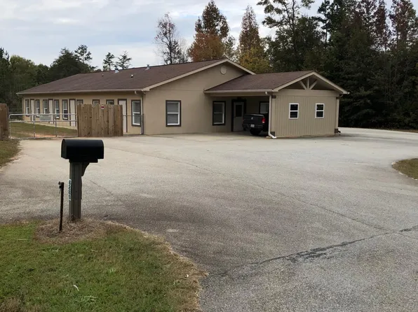 6280 Mize Rd, Toccoa, GA 30577