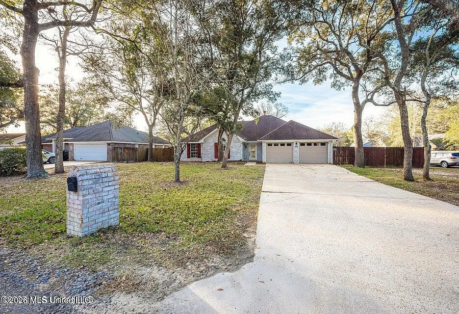 9229 Pointe Aux Chenes Rd