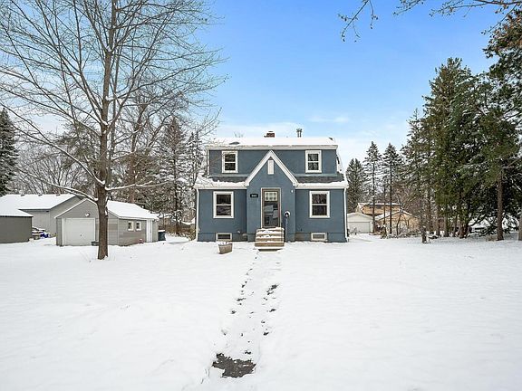 4th image of 2663 3rd Ave E