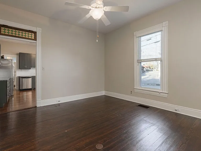 1619 Ellwood Ave — Photo 15