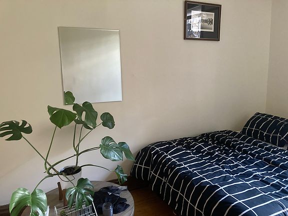 larger rear bedroom