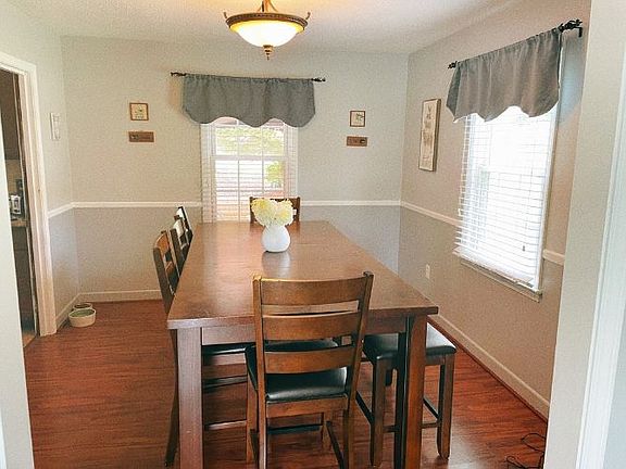 4th image of 624 Locksley Dr