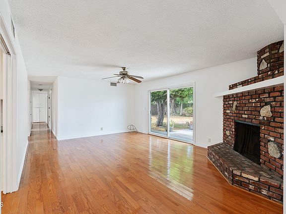 3rd image of 10737 Theis Ave