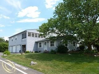 1st image of 286 Lake Village Dr #1