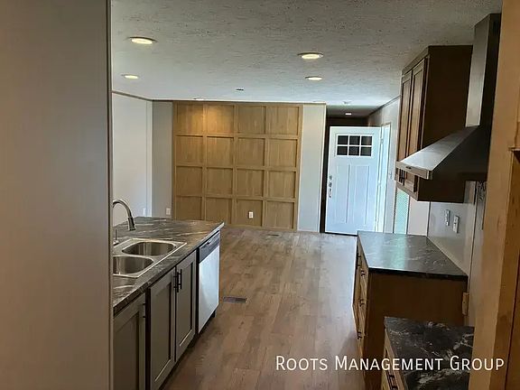 4th image of 2621 Jeffersonville Rd #68