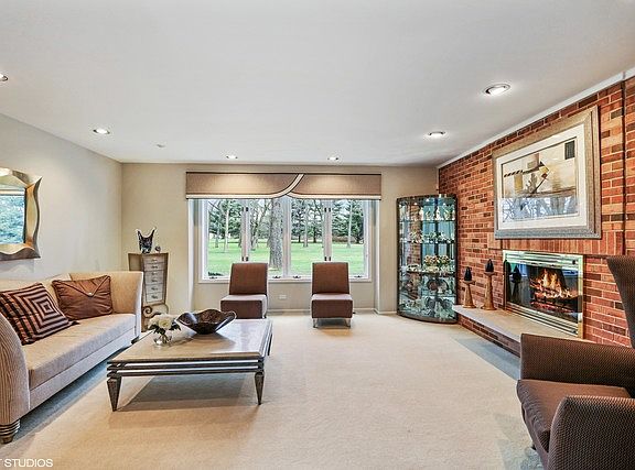 5th image of 2347 Bayberry Ln