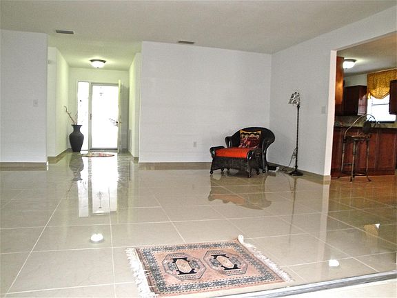 3rd image of 8416 Sylvan Woods Dr
