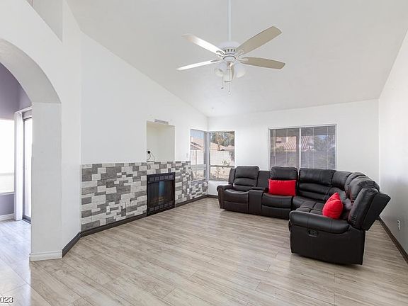 5th image of 5116 Crystal Breeze Ln