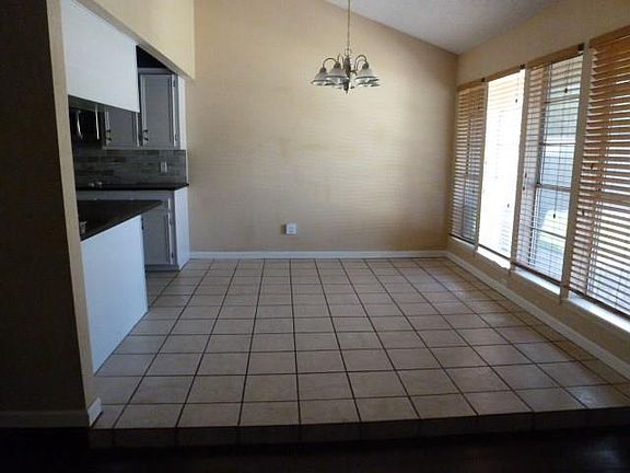 3rd image of 3266 Winterhawk Dr