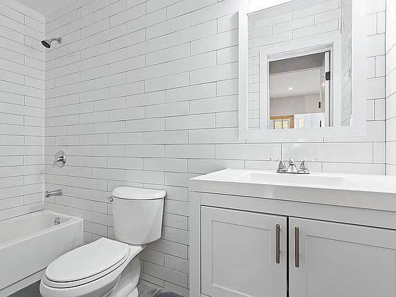 2nd image of 181A Norman Ave Floor 2