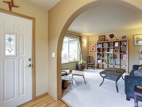 3rd image of 6117 N 45th St