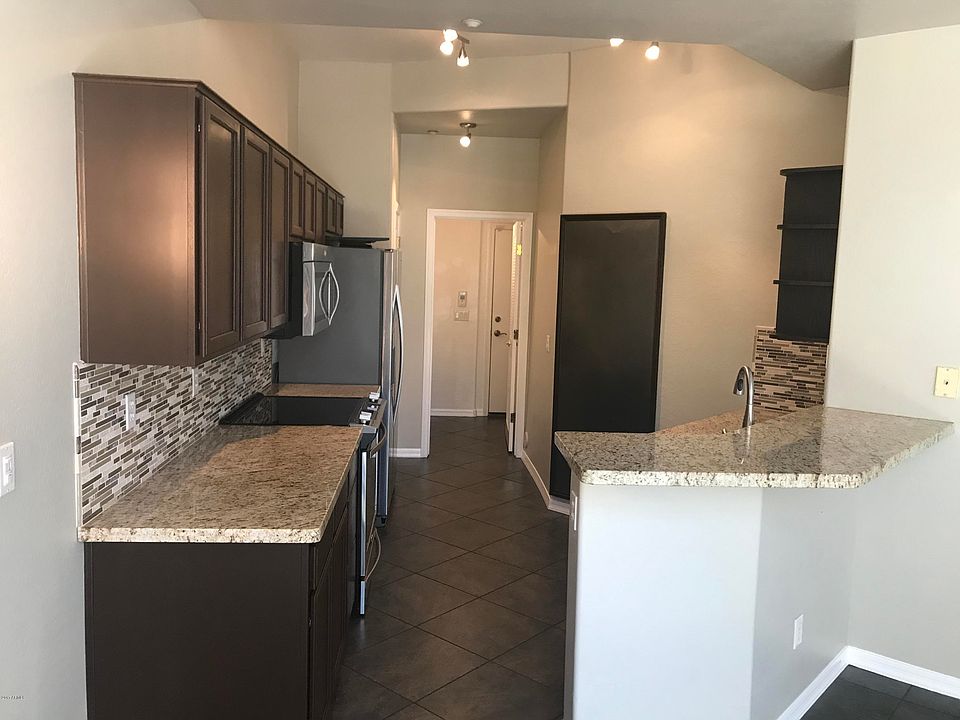 1st image of 2019 E Campbell Ave Unit 109