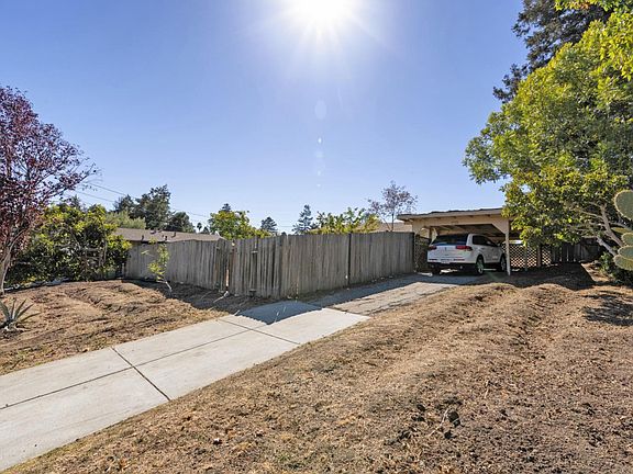 4th image of 2521 Mattison Ln
