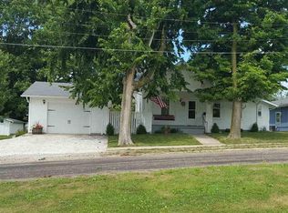 425 S Hedrick St, Loraine, IL 62349