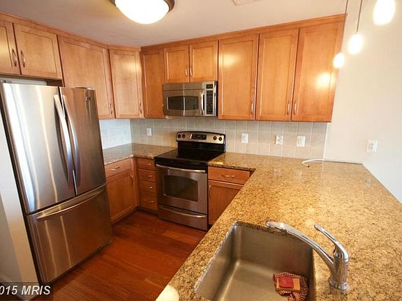 5th image of 888 N Quincy St Unit 1508