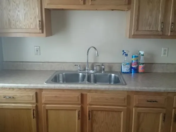 220 W 15th St, Lorain, OH 44052