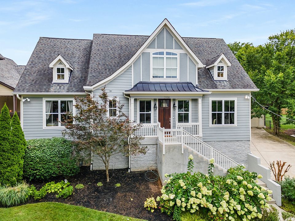 1st image of 2900 Primrose Cir