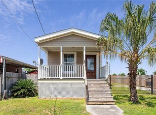 1048 Lebeau St, Arabi, LA 70032