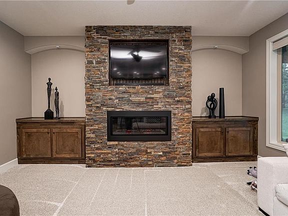 5th image of 1611 NW Cottonwood Cir