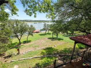 20926 W Lakeshore Dr, Spicewood, TX 78669