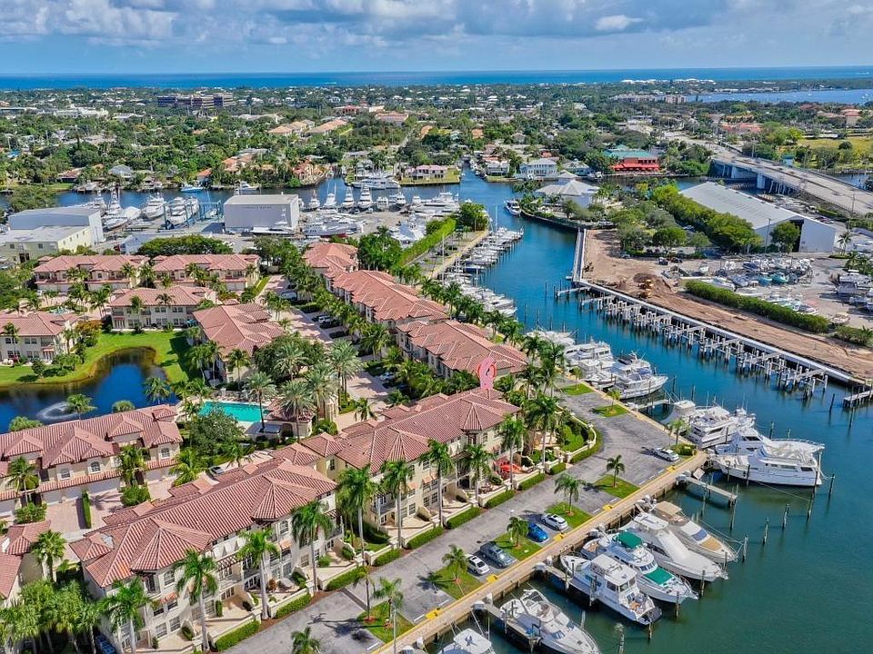1st image of 4 Marina Gardens Dr