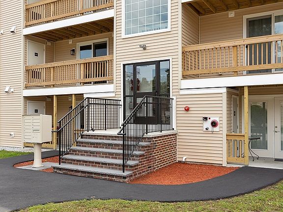 4th image of 36 Randolph Dr #36
