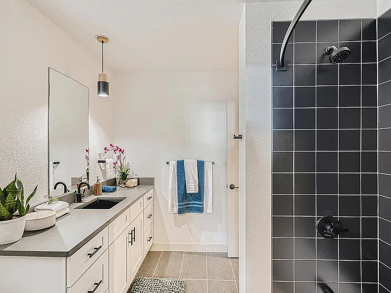 1 2 Bedroom tour-large-016-013-104 Primary Bathroom-1500x1000-72dpi