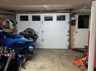 93 Main St, Kingston, NH 03848