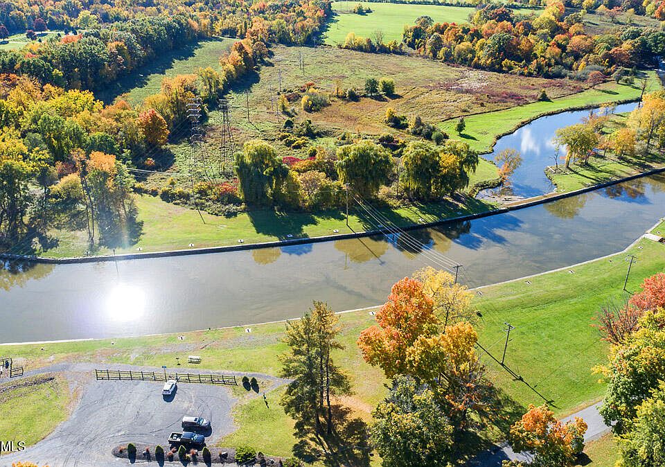 25 Fonda Road, Waterford, NY 12188 Zillow