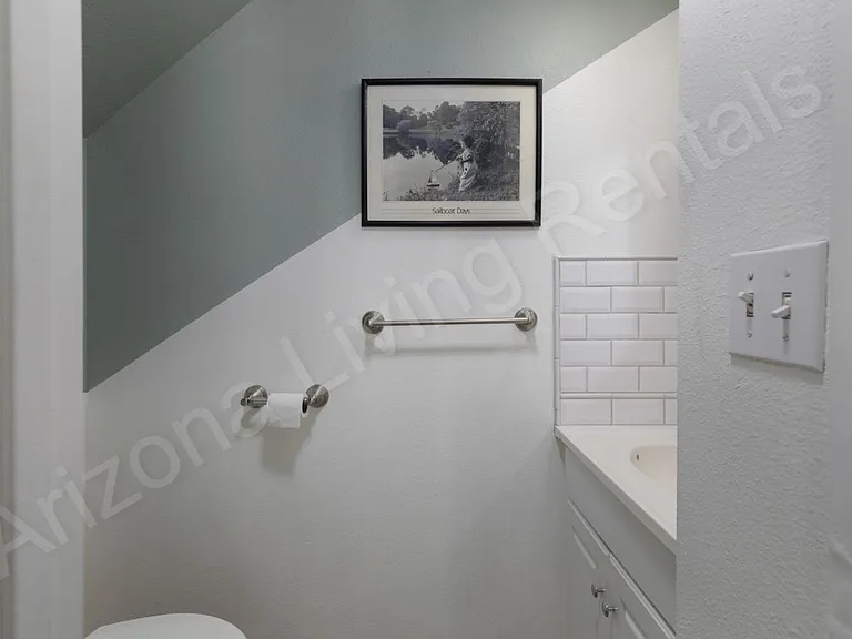 1719 Los Lagos Dr #B — Photo 5