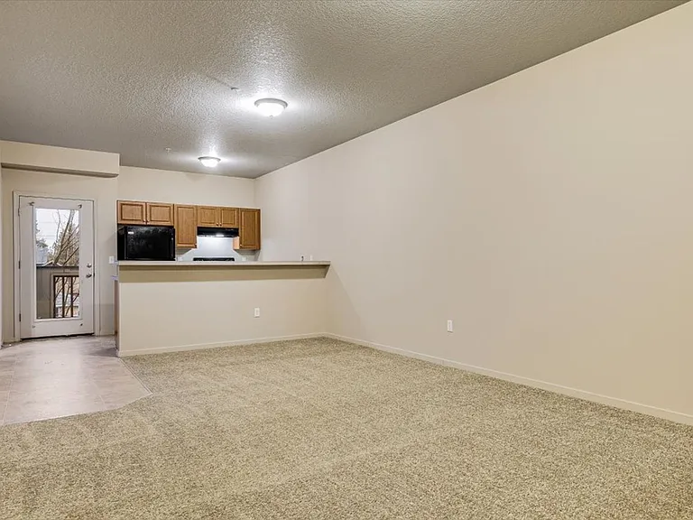 13409 NW Sherry St — Photo 7