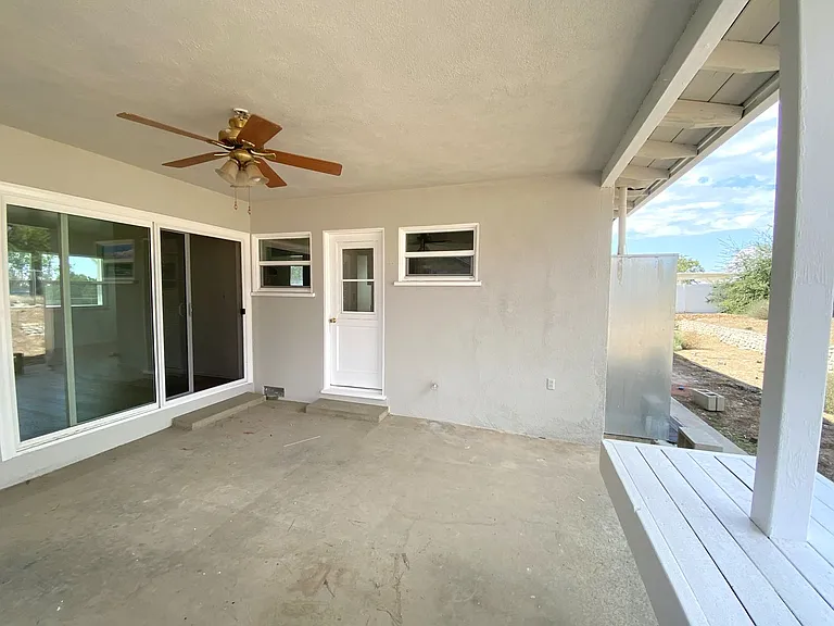 39670 Grand Ave — Photo 12