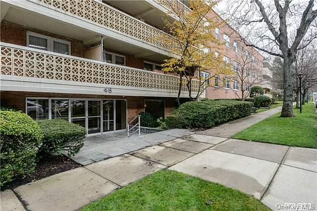 1st image of 45 Hillpark Avenue #3G