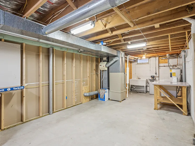 409 S Olive St — Photo 15