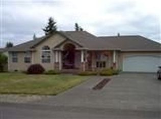 20 E Skylark Ct, Allyn, WA 98524