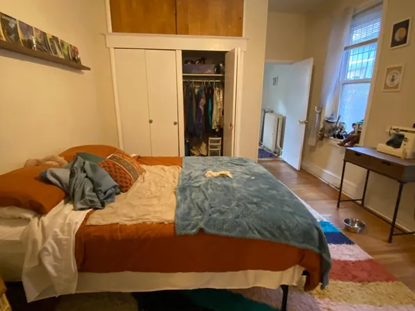 424 S 43rd St #1, Philadelphia, PA 19104