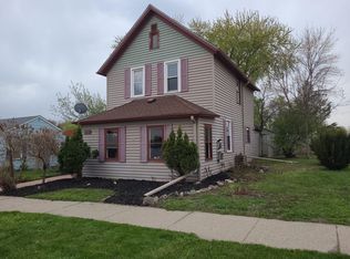 340 1st St N, Winsted, MN 55395