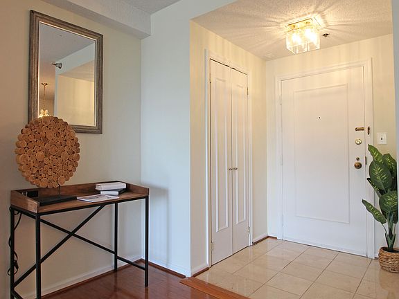 2nd image of 5800 Nicholson Ln APT 608