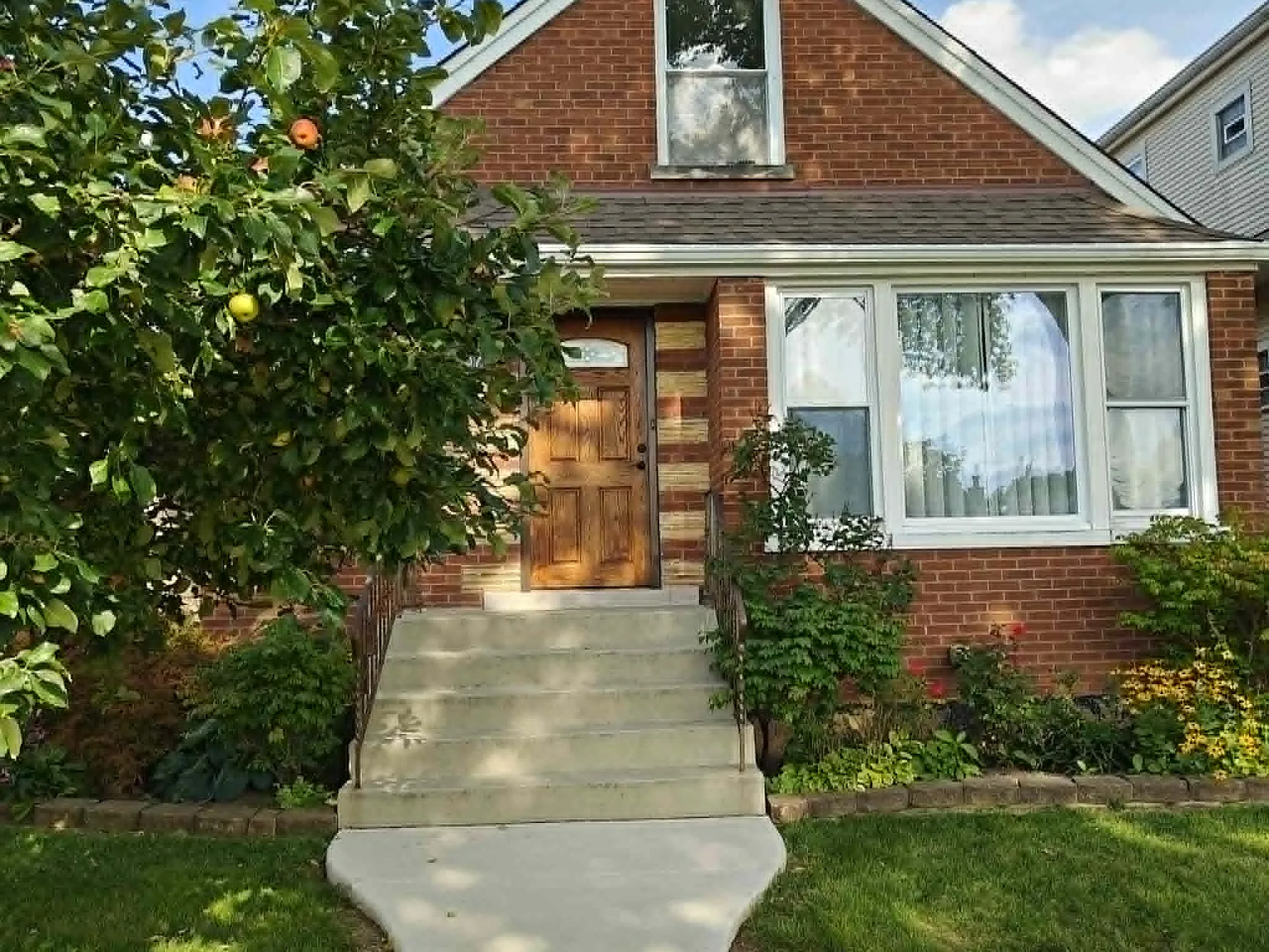 4 bed, 1500 sqft, $3,300 — Photo 1
